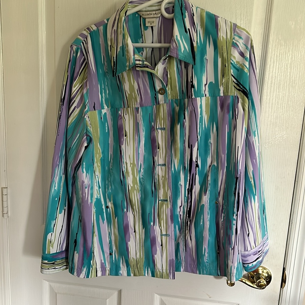 Allison Daley women’s size 16 Jacket button down with metal buttons, slit pocket